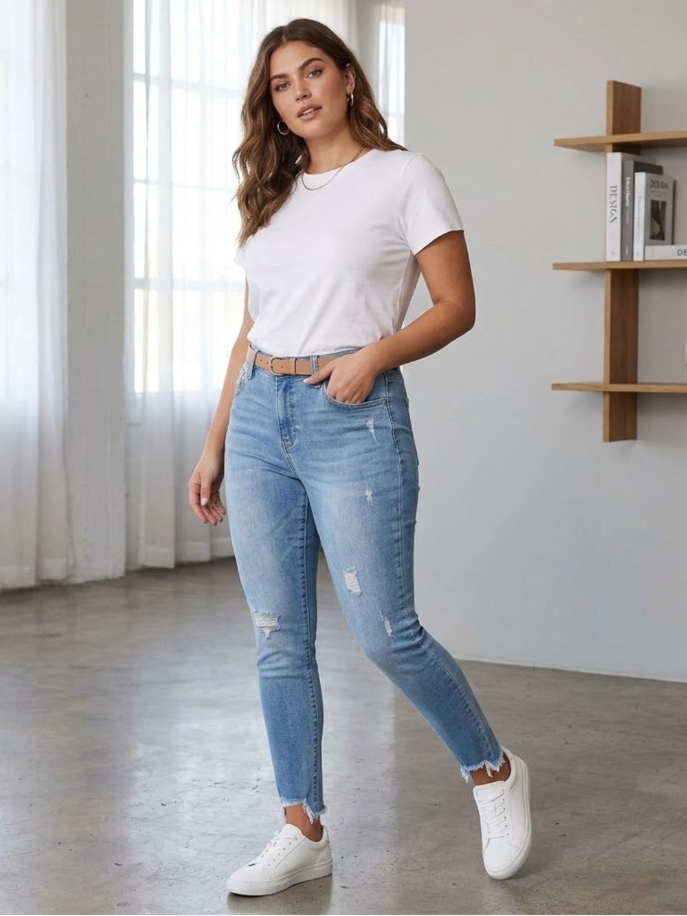 YMI Light Blue Distressed Cropped Ankle Jeans, Size 1/25, stretch, Size Small